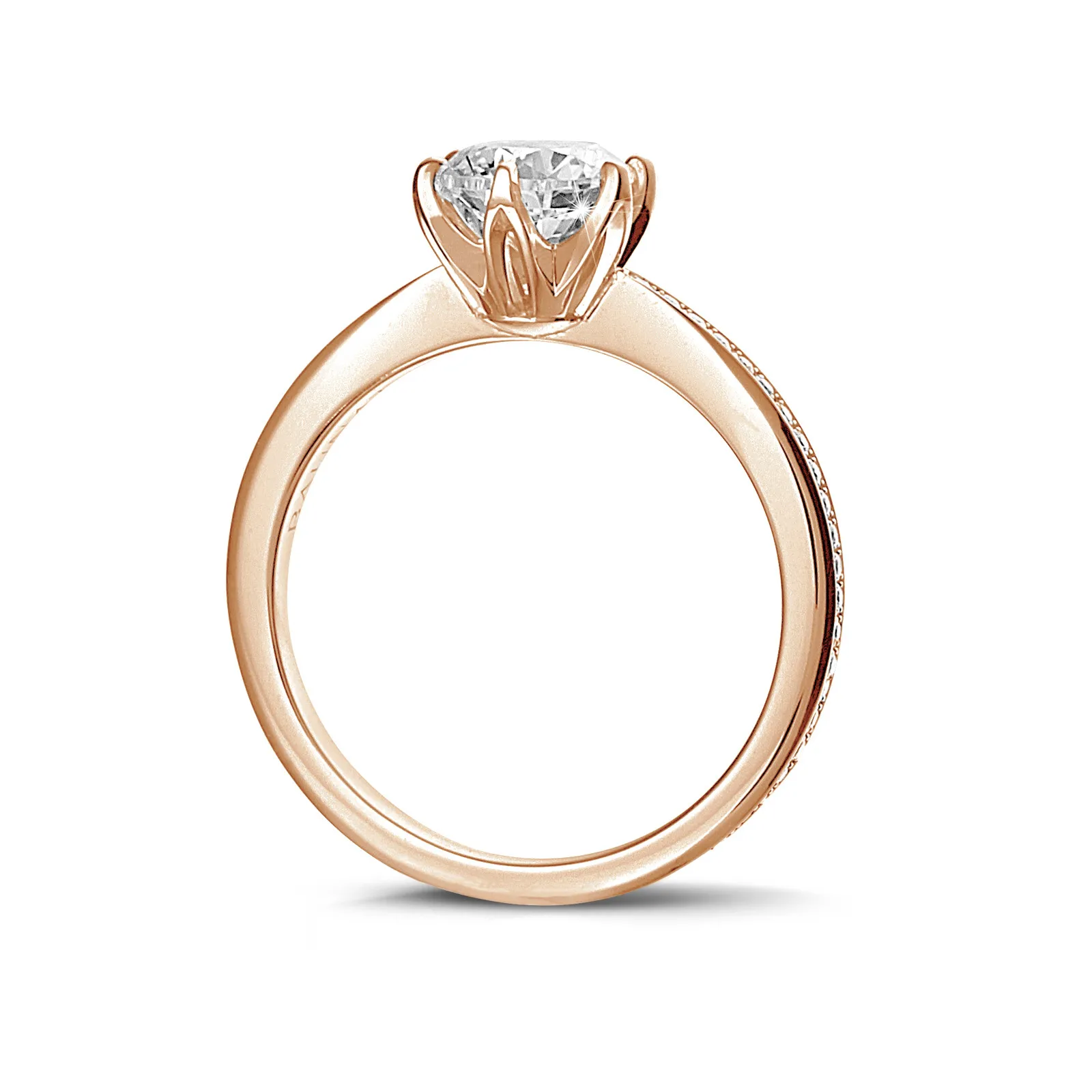 0.70 quilates anillo solitario en oro rojo con diamantes en los lados 