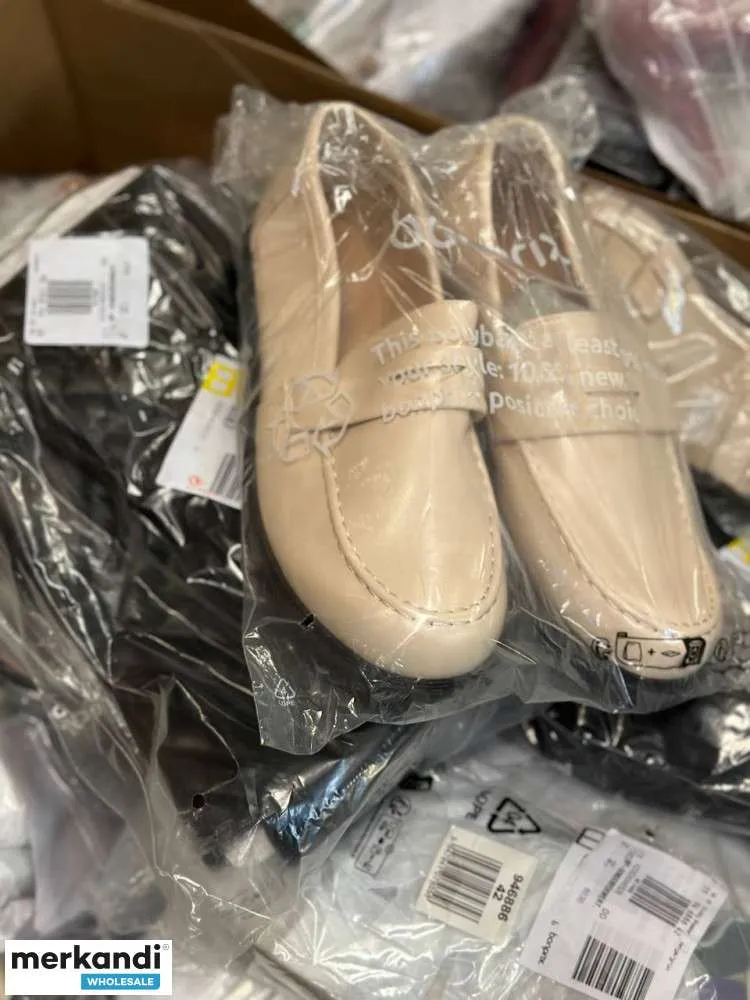 4 € por par en un conjunto de zapatos con una variedad de modelos y tallas, zapatos de mujer, zapatos de hombre, incluida la caj