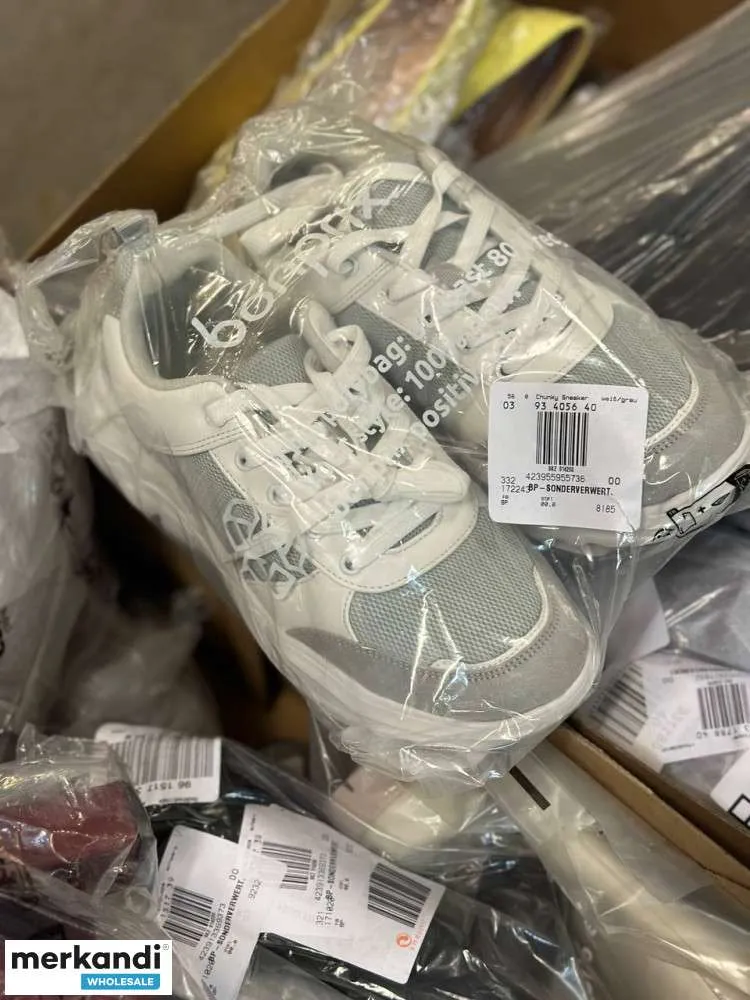 4 € por par en un conjunto de zapatos con una variedad de modelos y tallas, zapatos de mujer, zapatos de hombre, incluida la caj
