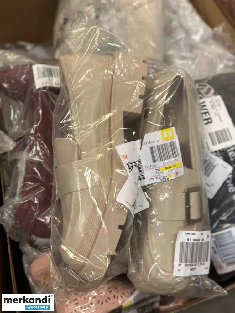 4 € por par en un conjunto de zapatos con una variedad de modelos y tallas, zapatos de mujer, zapatos de hombre, incluida la caj