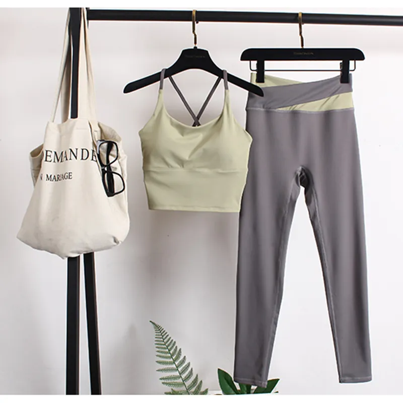 A002 Conjunto de ropa de yoga Sports Sports Bra gimnasio con pantalones de yoga