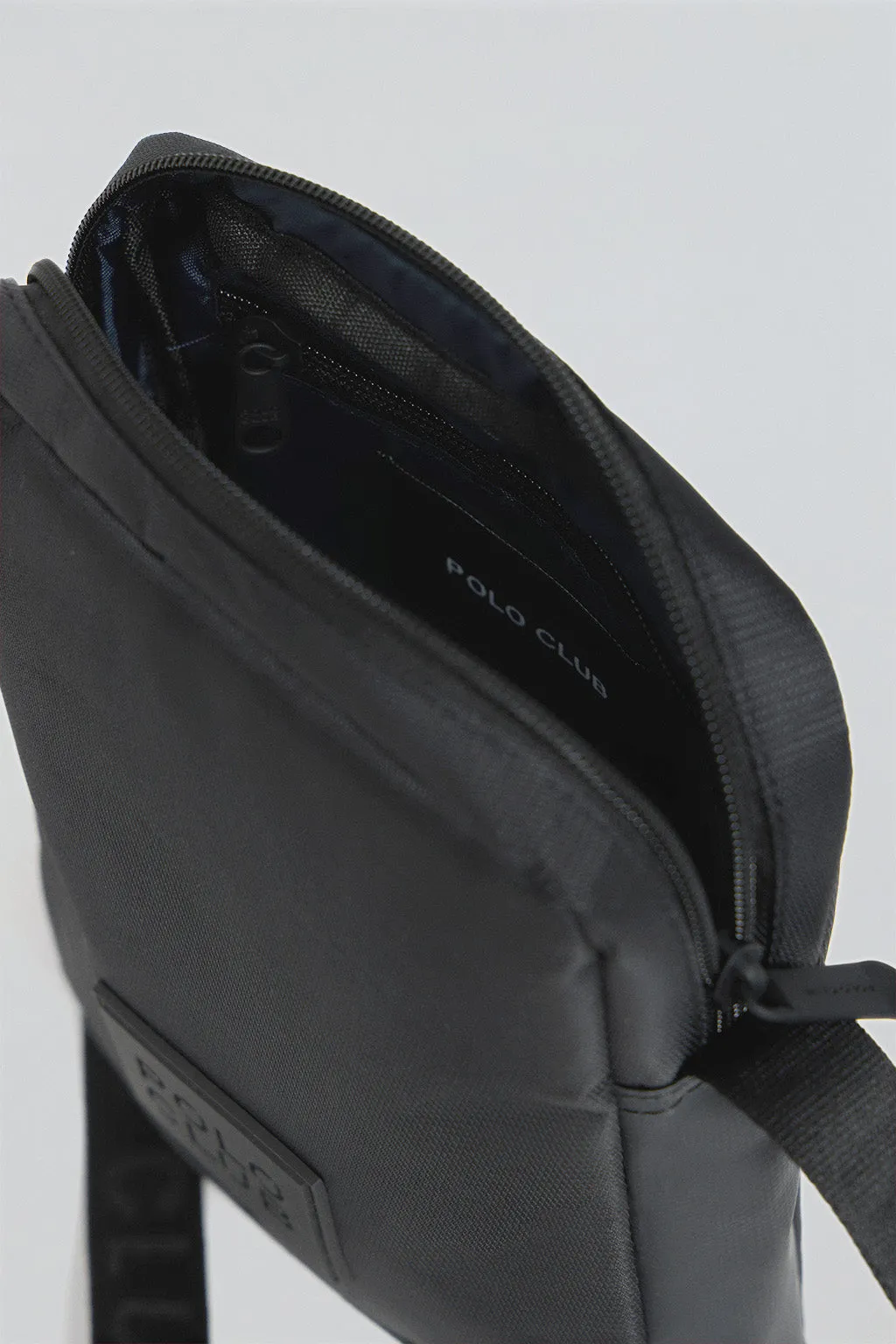Bolso bandolera negra Riverdale con parche engomado Polo Club