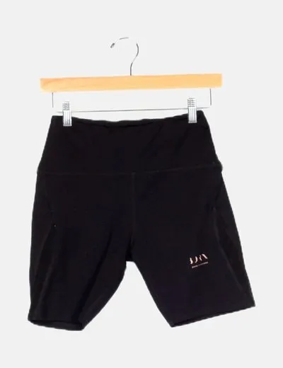 BORN LIVING YOGA Short deportivo negro