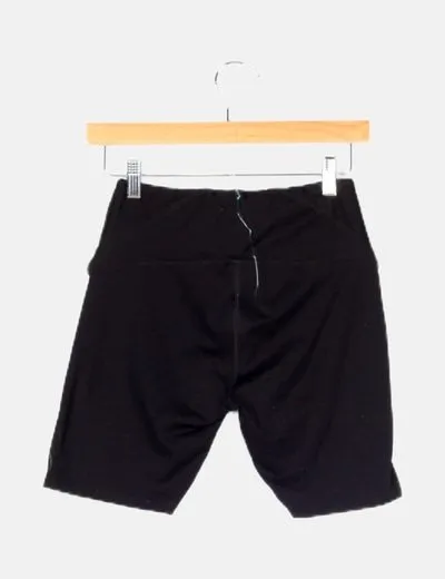 BORN LIVING YOGA Short deportivo negro