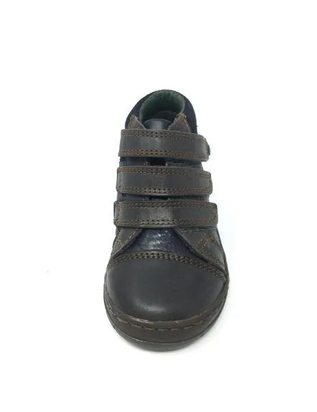 botin gri/azul con velcro