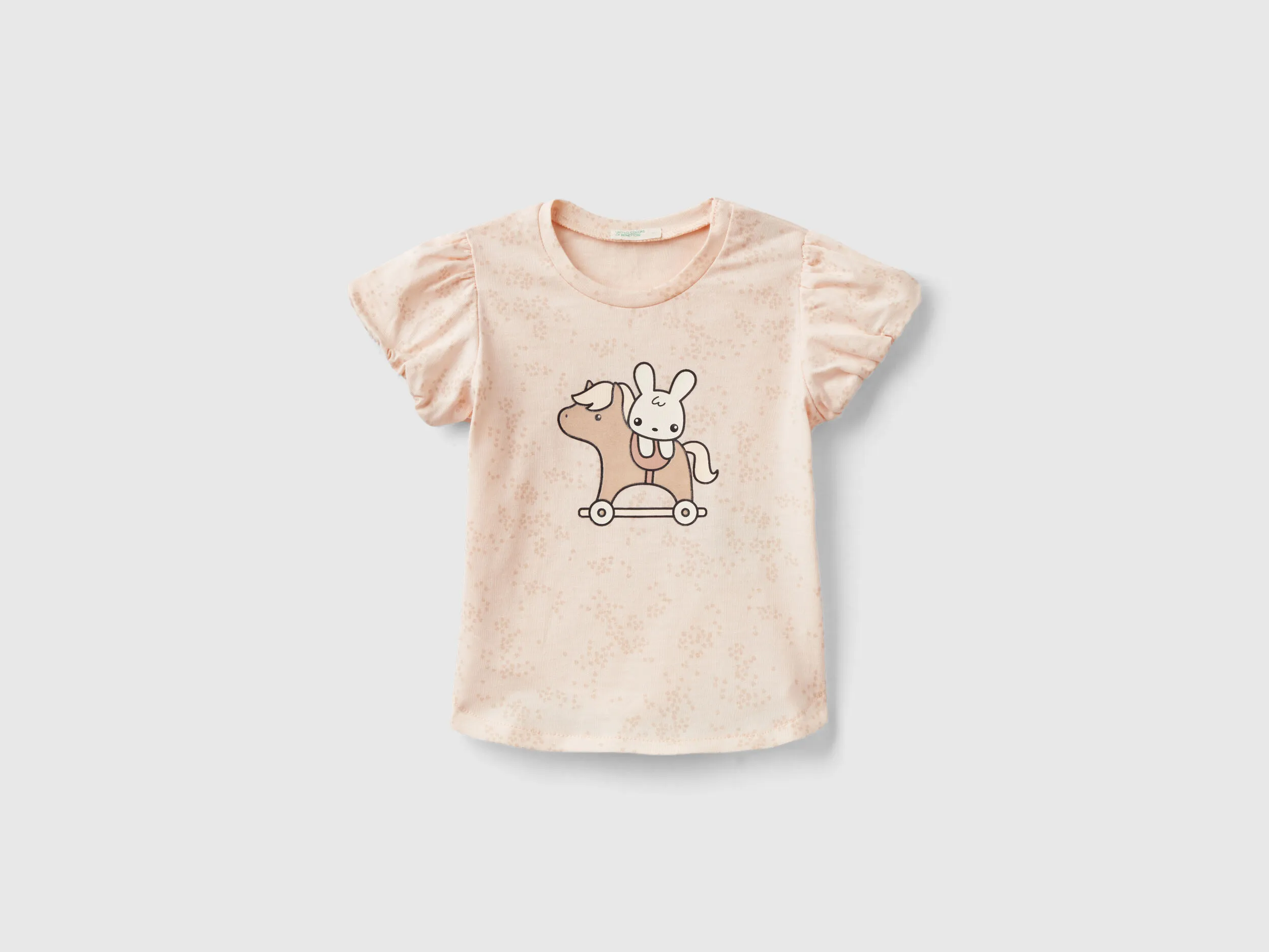 Camiseta con estampado de conejito