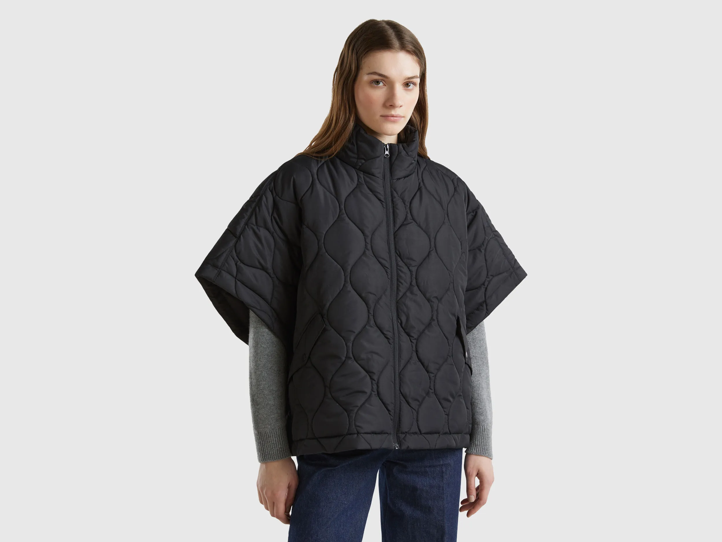 Capa acolchada con relleno ligero