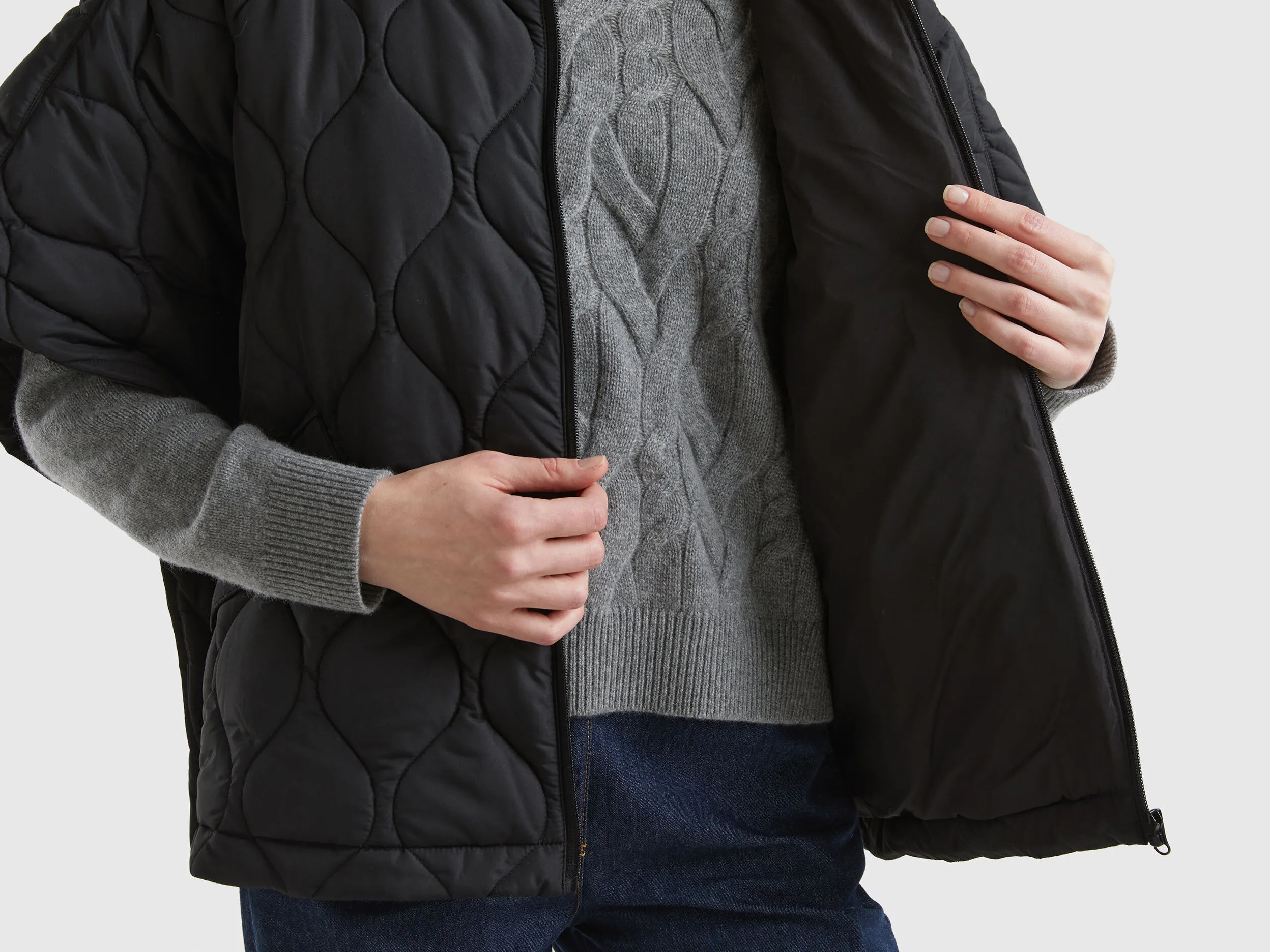 Capa acolchada con relleno ligero