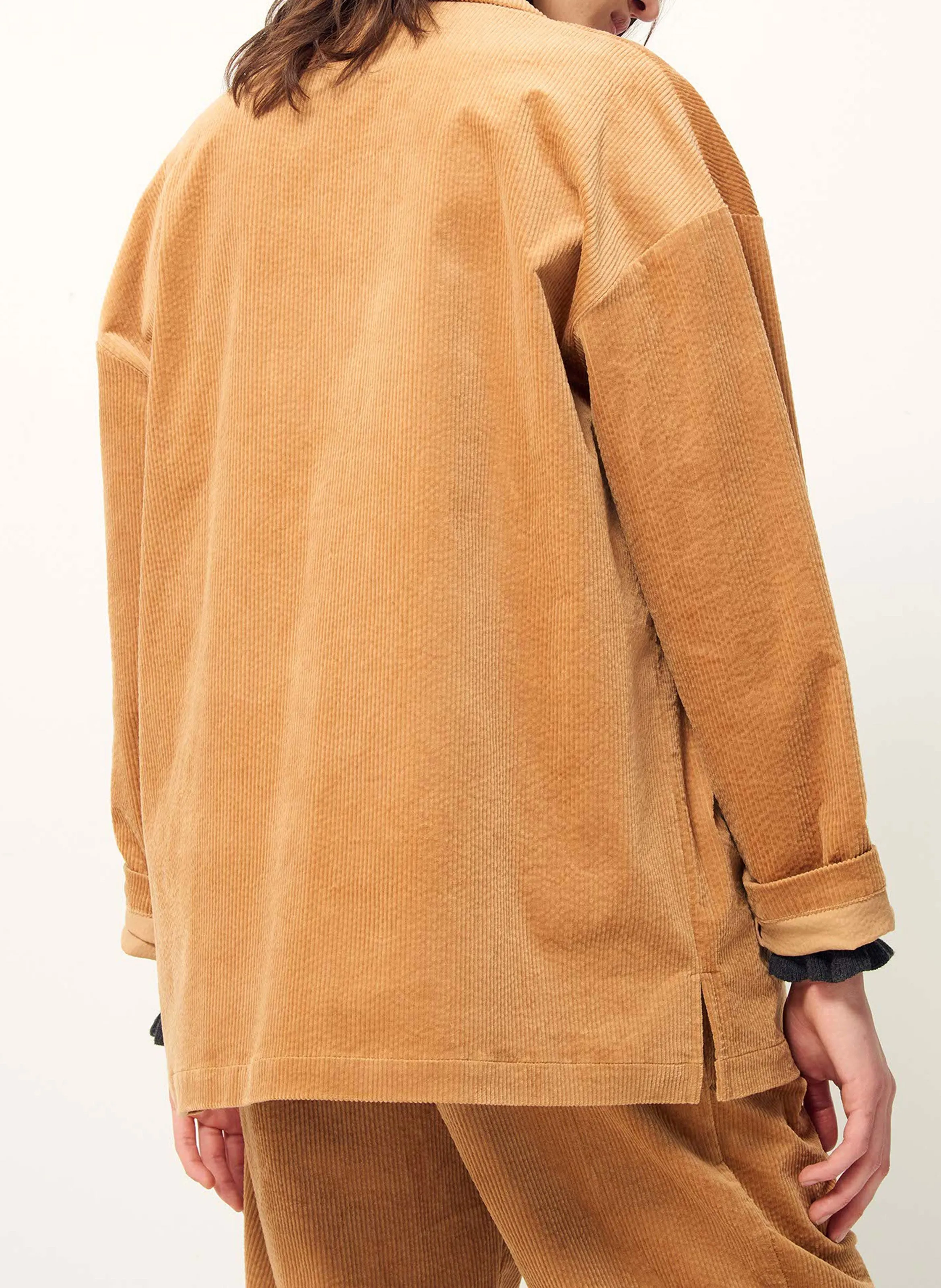 Chaqueta de mezcla de lana a rayas en beige