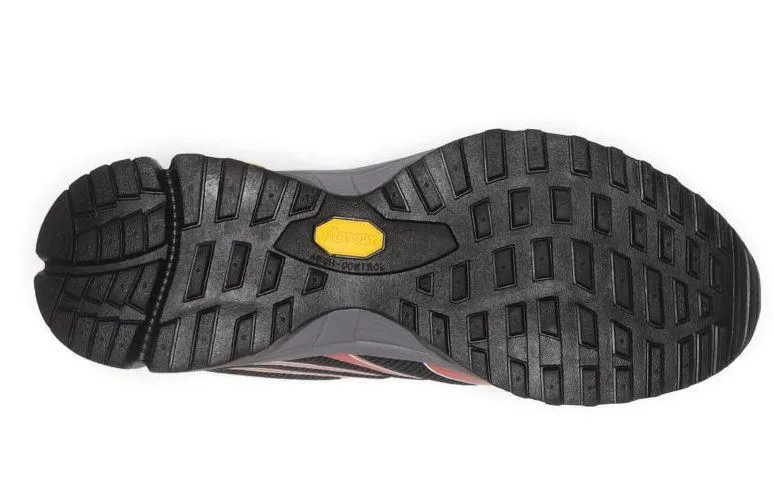 Chiruca Zapatillas Senderismo GOMERA 09 GTX Mujer Negro/Naranja