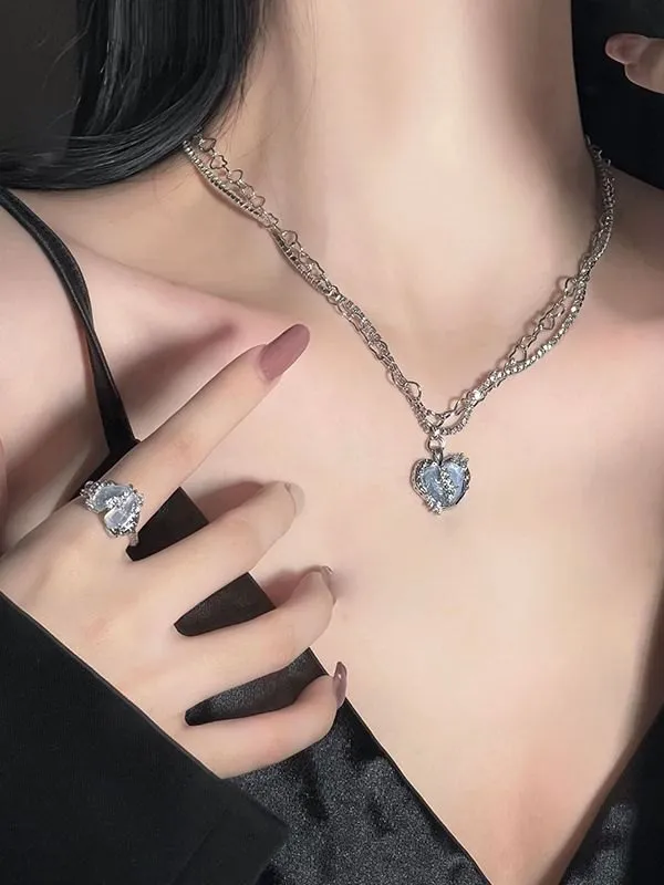 Collar de cadena de diamantes de imitación con colgante de corazón