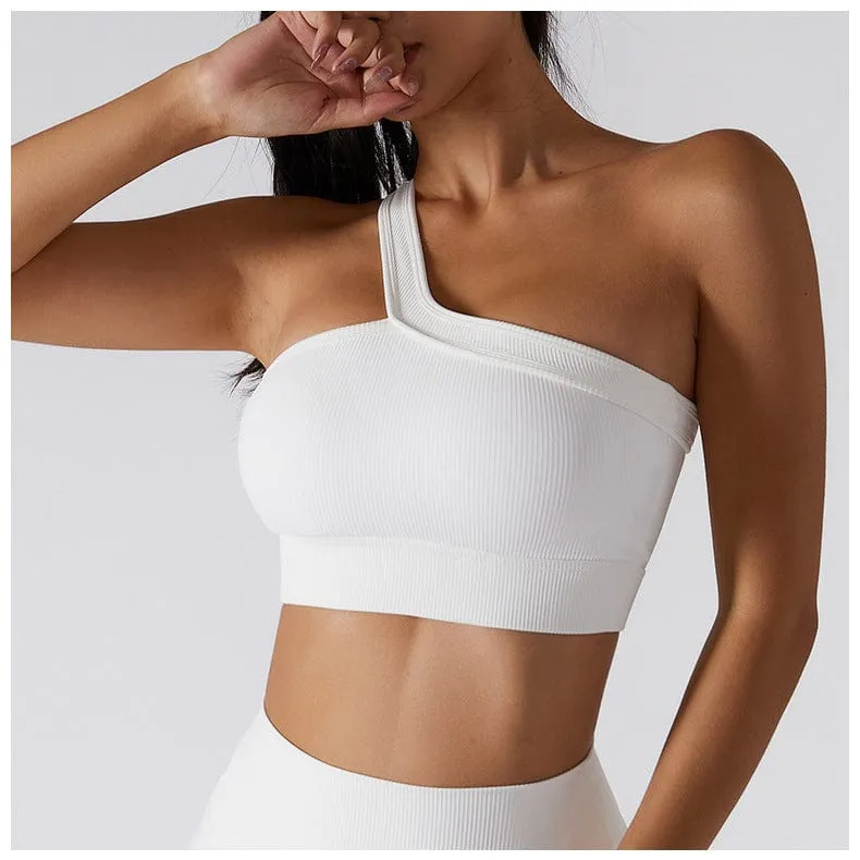 Conjunto deportivo con top de un sólo hombro