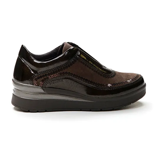 CREAM 43 S.PATENT/VELOUR