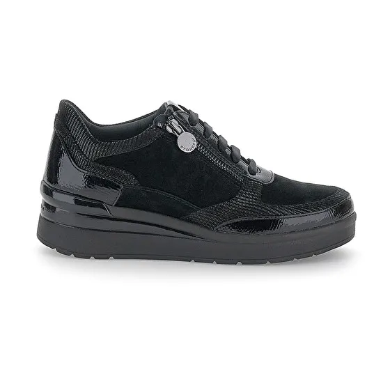 CREAM 47 VELOUR/S. PATENT