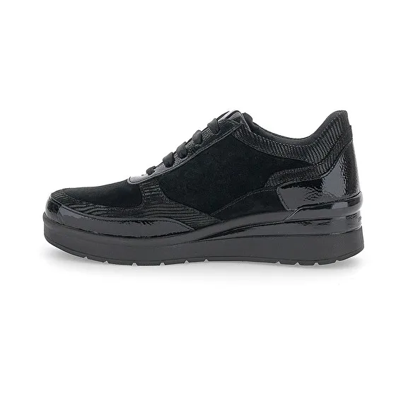 CREAM 47 VELOUR/S. PATENT