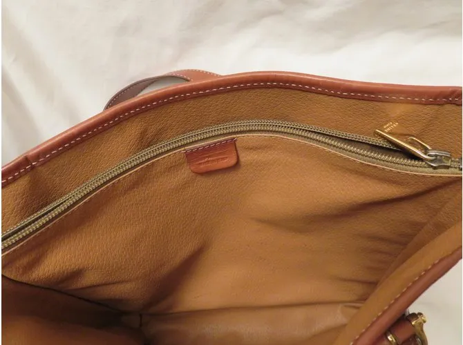 Céline Bolsos de mano Castaño 