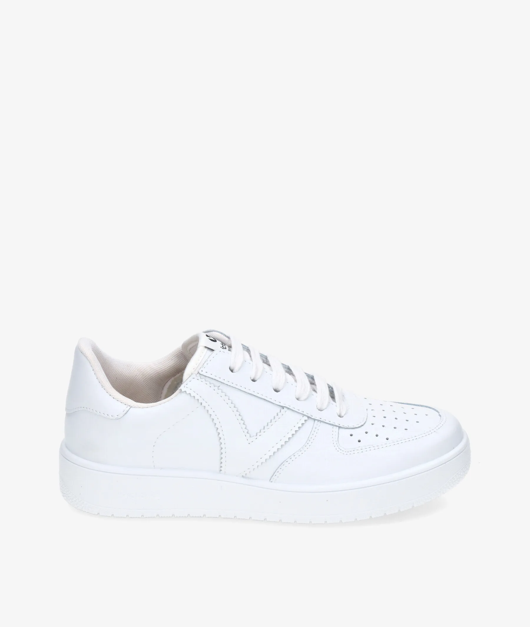 Deportivos Victoria  1258245 en blanco