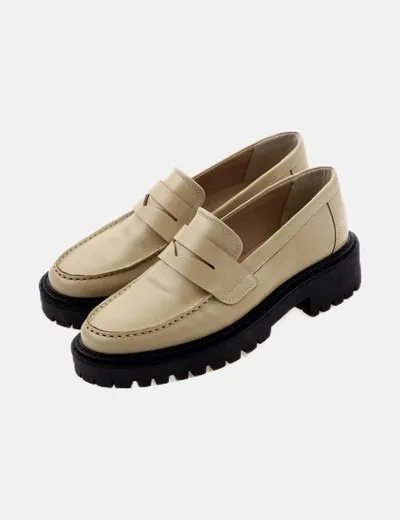 EDITED Mocasín beige plataforma