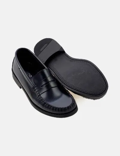 Finano Mocasín negro básico