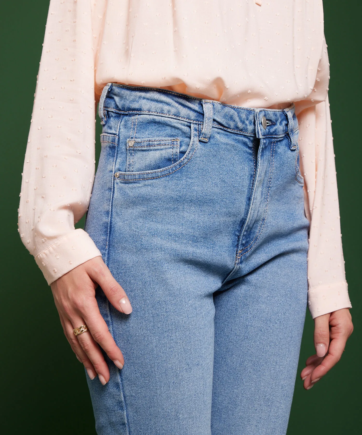 JEAN SKINNY TONO CLARO