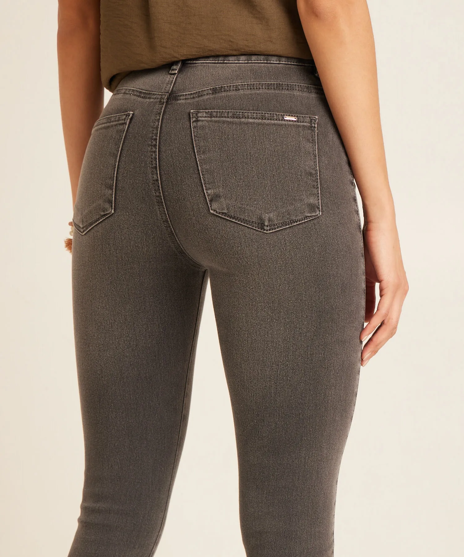 JEAN SKINNY TONO OSCURO