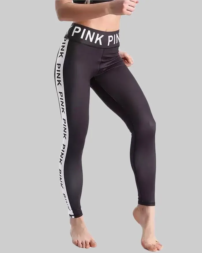 Leggings de yoga con estampado de letras de aspecto húmedo rosa