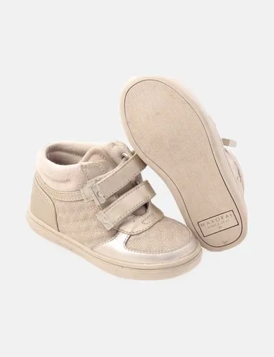 Mayoral Deportiva dorada velcro