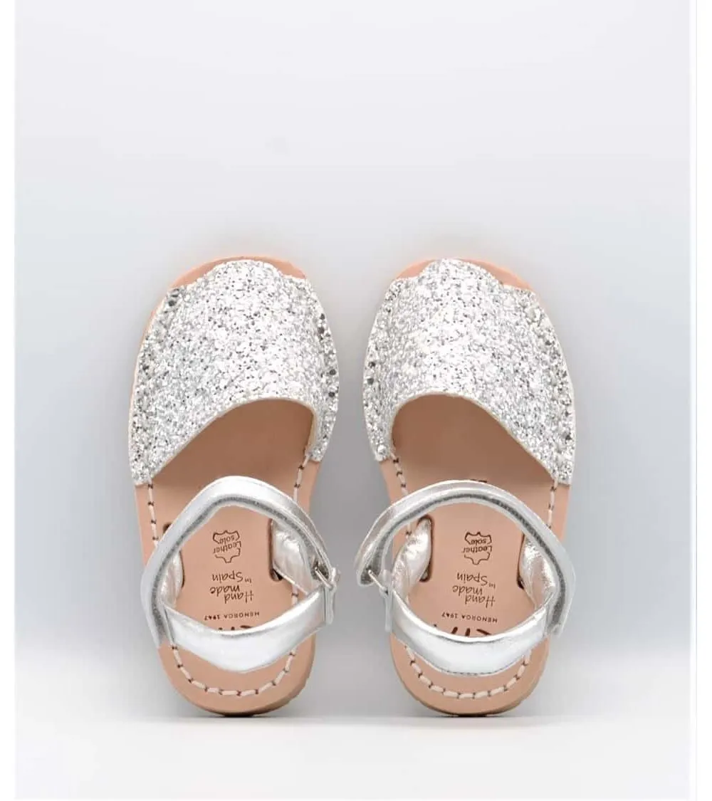 MENORQUINAS ABARCAS RIA NIÑA GLITTER PLATA METALIZADO PLATA