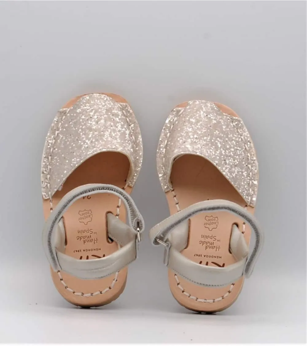 MENORQUINAS RIA NIÑA VELCRO GLITTER BEIGE NÁCAR PASTEL MOON