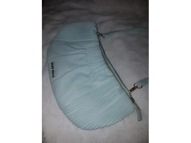 Miu Miu Bolsos de mano Azul 