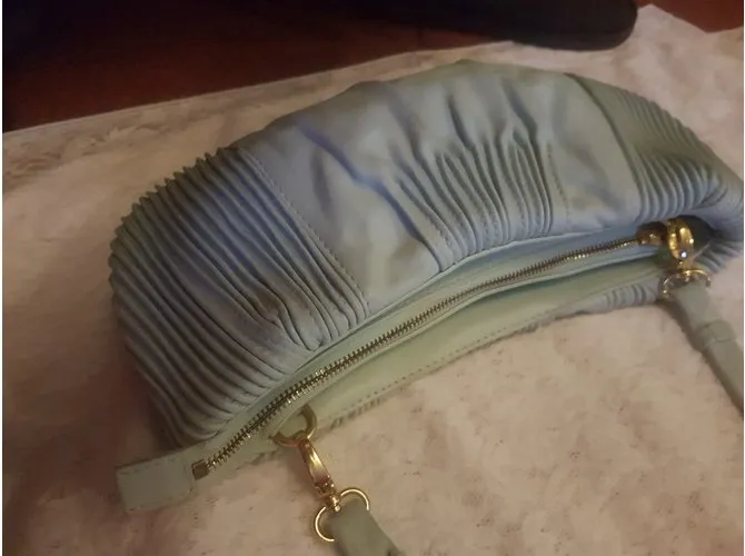 Miu Miu Bolsos de mano Azul 