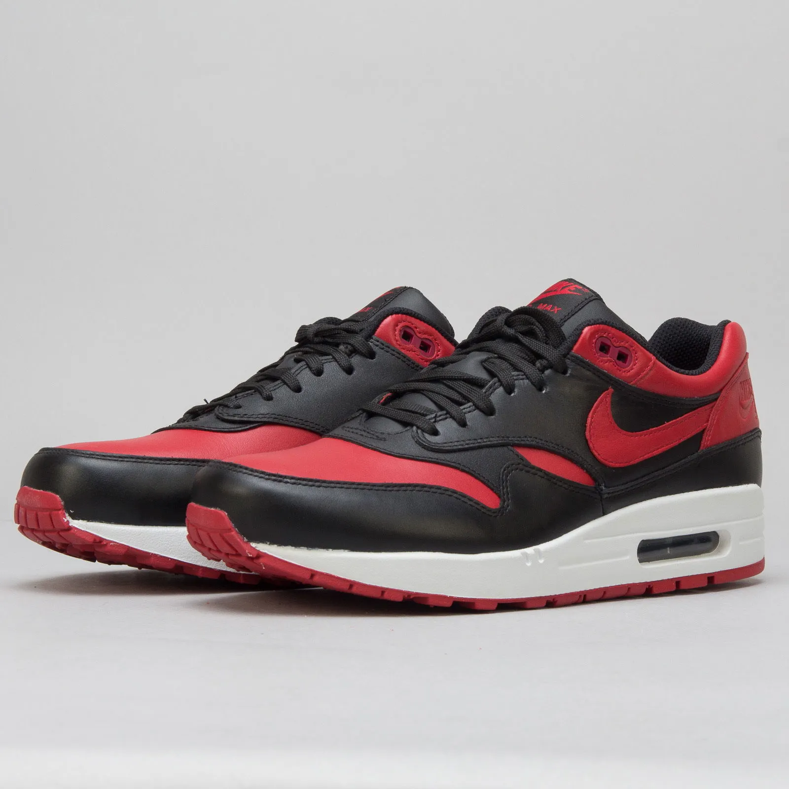 Nike Air Max 1 Premium "Bred"