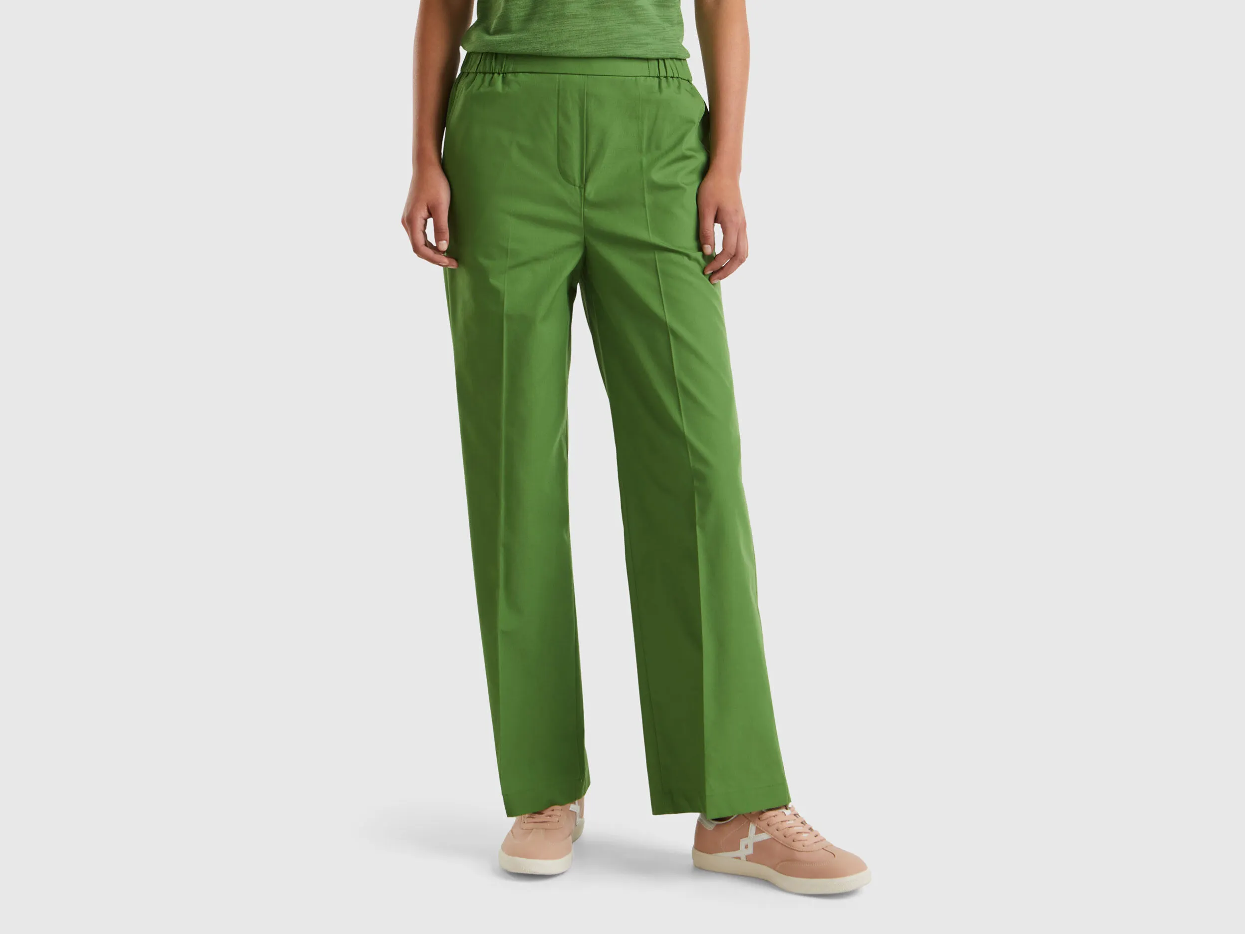 Pantalón con elástico en la cintura