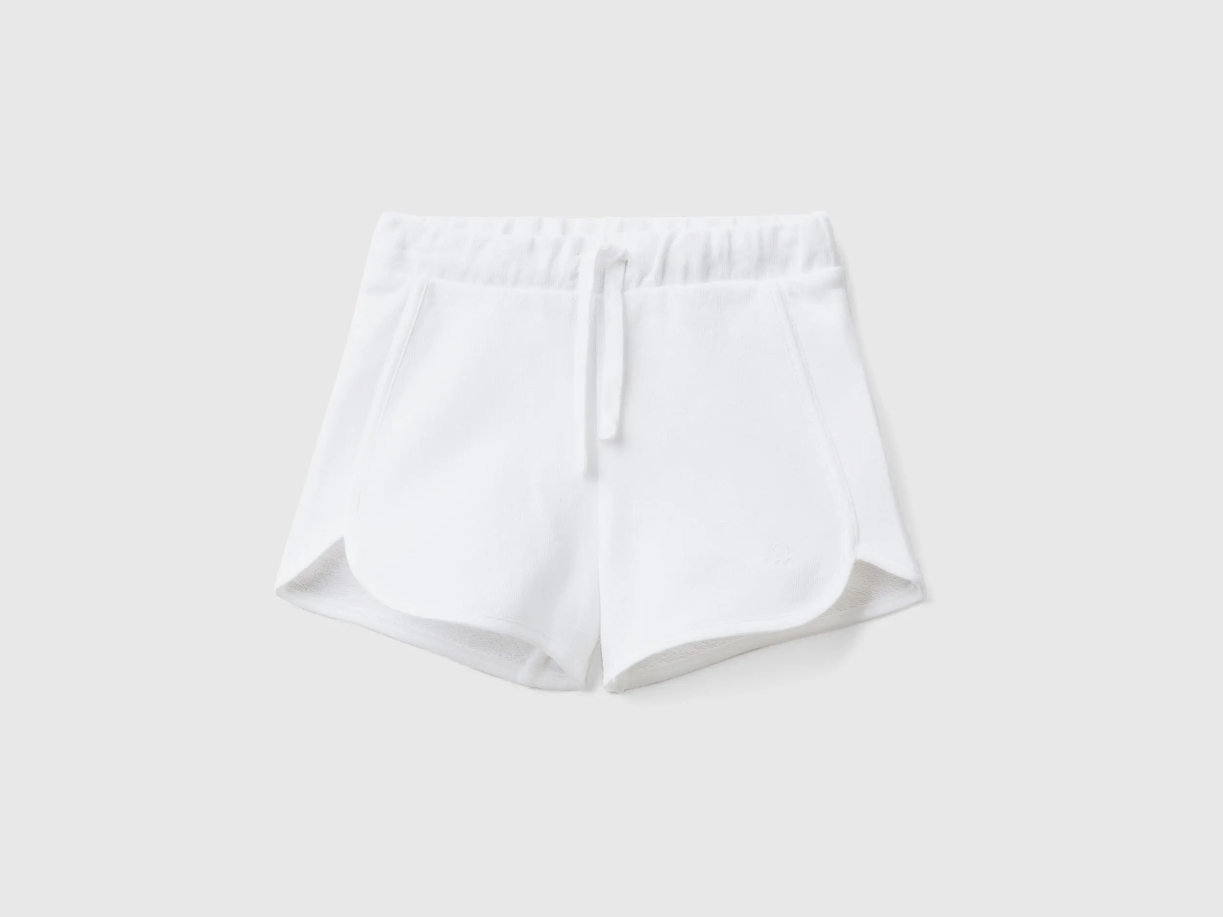 Pantalón corto de felpa de 100 % algodón orgánico
