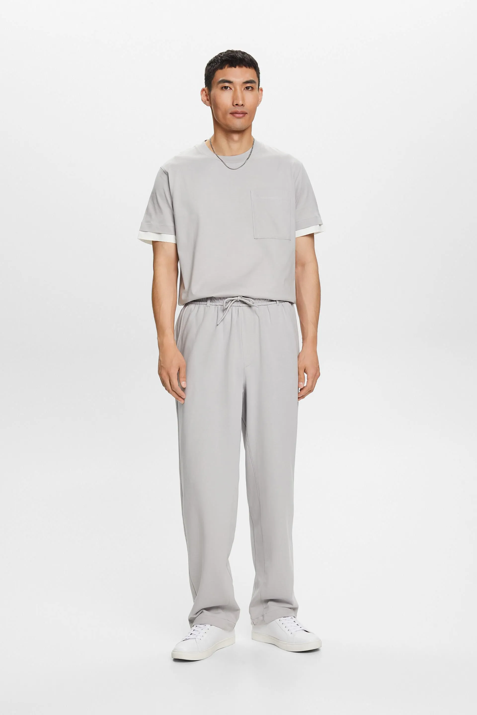 Pantalones deportivos de pernera recta
