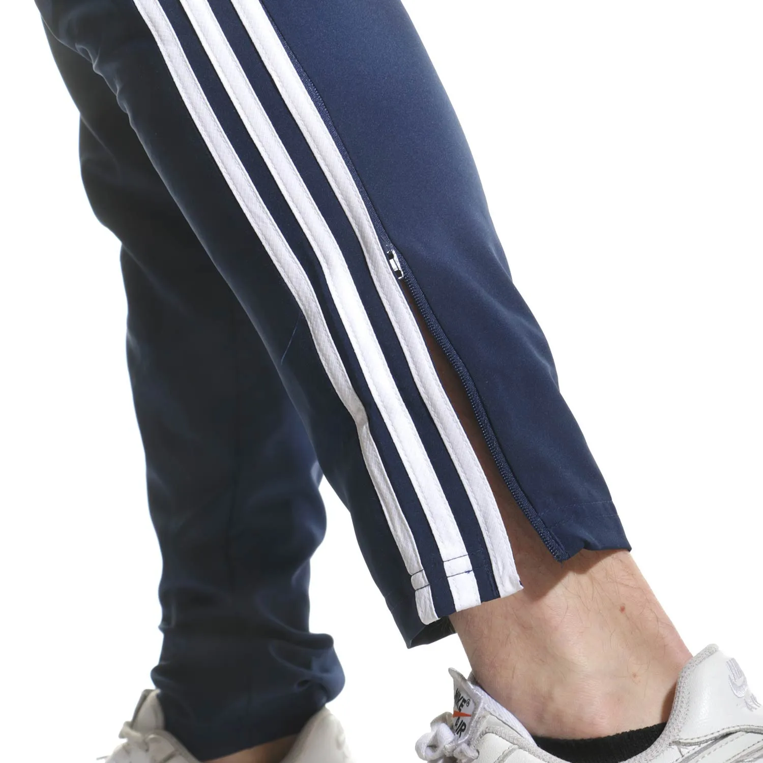 Pantalón adidas Olympique Lyon Presentación