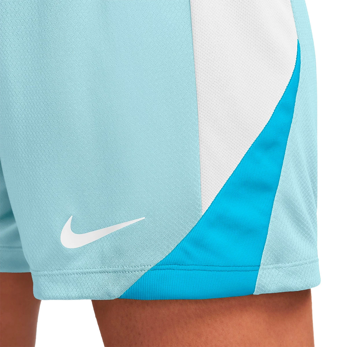 PANTALóN CORTO NIKE DRIFIT STRIKE MUJER