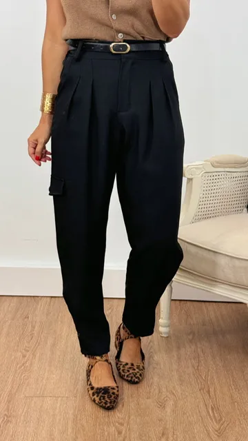 Pantalón Globo Cargo Negro