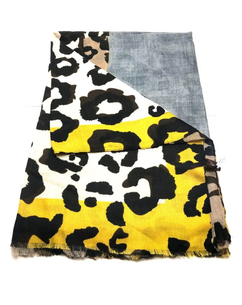 PAÑUELOS ANIMAL PRINT CON PRECIOSO ESTAMPADO EN MOSTAZA