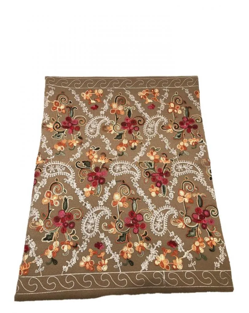 PAÑUELOS CAMEL CON FLORES BORDADAS ESTILO MANTON MANILA