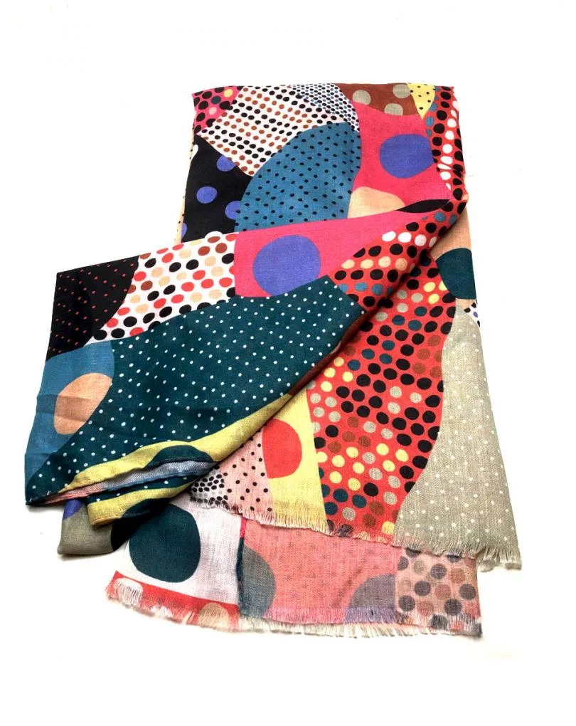PAÑUELOS Y FOULARD CON PRECIOSO COLORIDO PARA TU OUTFIT