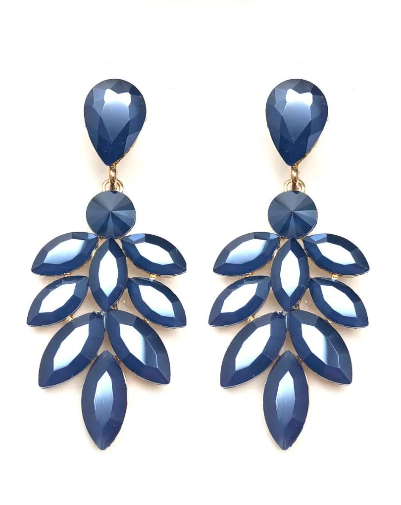PENDIENTES LARGOS AZUL MARINO CON PRECIOSO DISEÑO DE HOJAS