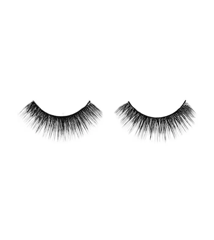 REVOLUTION  *DISNEY'S MINNIE MOUSE AND MAKEUP REVOLUTION*  PESTAAS POSTIZAS WINK WINK WISPY