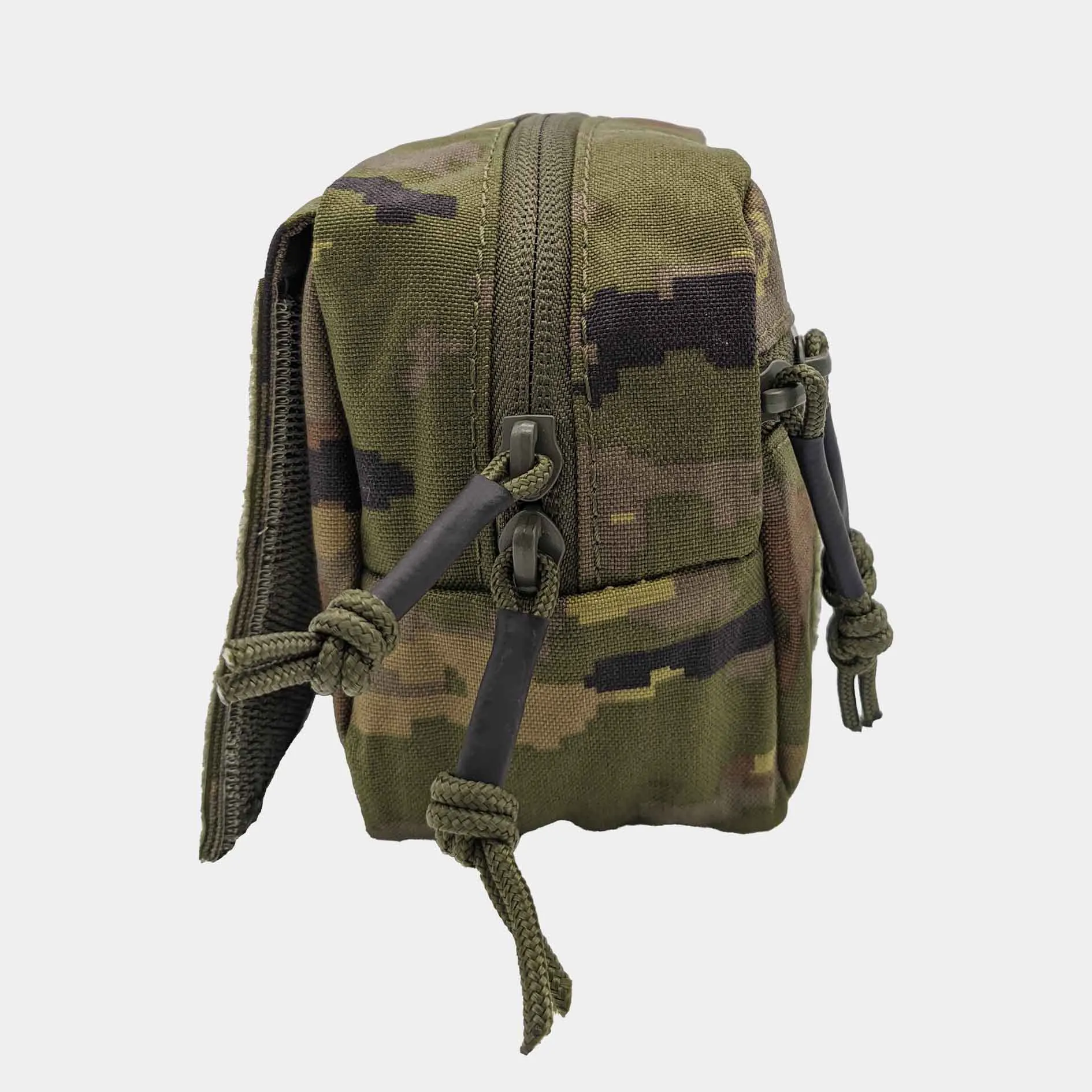 RIONERA DROP DOWN UTILITY POUCH  CONQUER