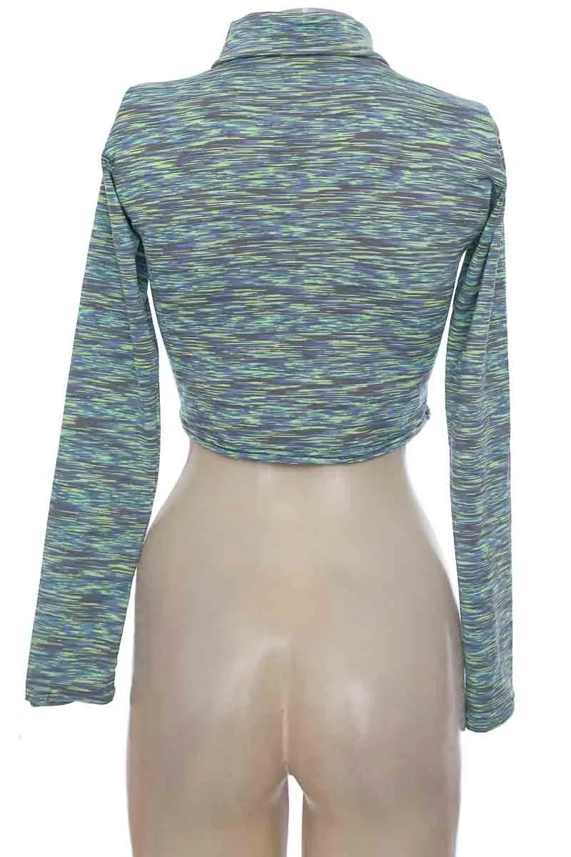 ROPA DEPORTIVA / SALIDA DE BAñO COLOR AZUL  CLOSEANDO