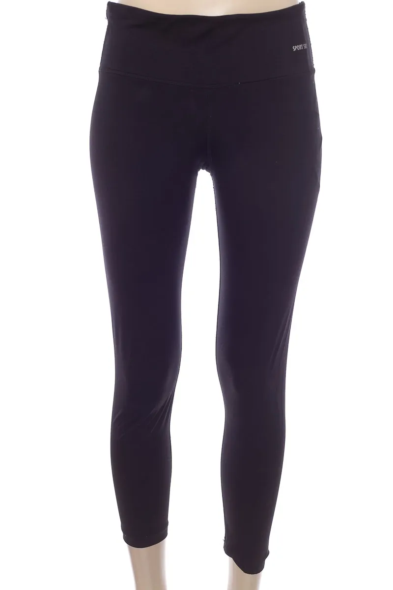ROPA DEPORTIVA / SALIDA DE BAñO COLOR NEGRO  SEVEN SEVEN