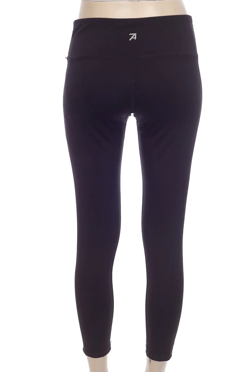 ROPA DEPORTIVA / SALIDA DE BAñO COLOR NEGRO  SEVEN SEVEN