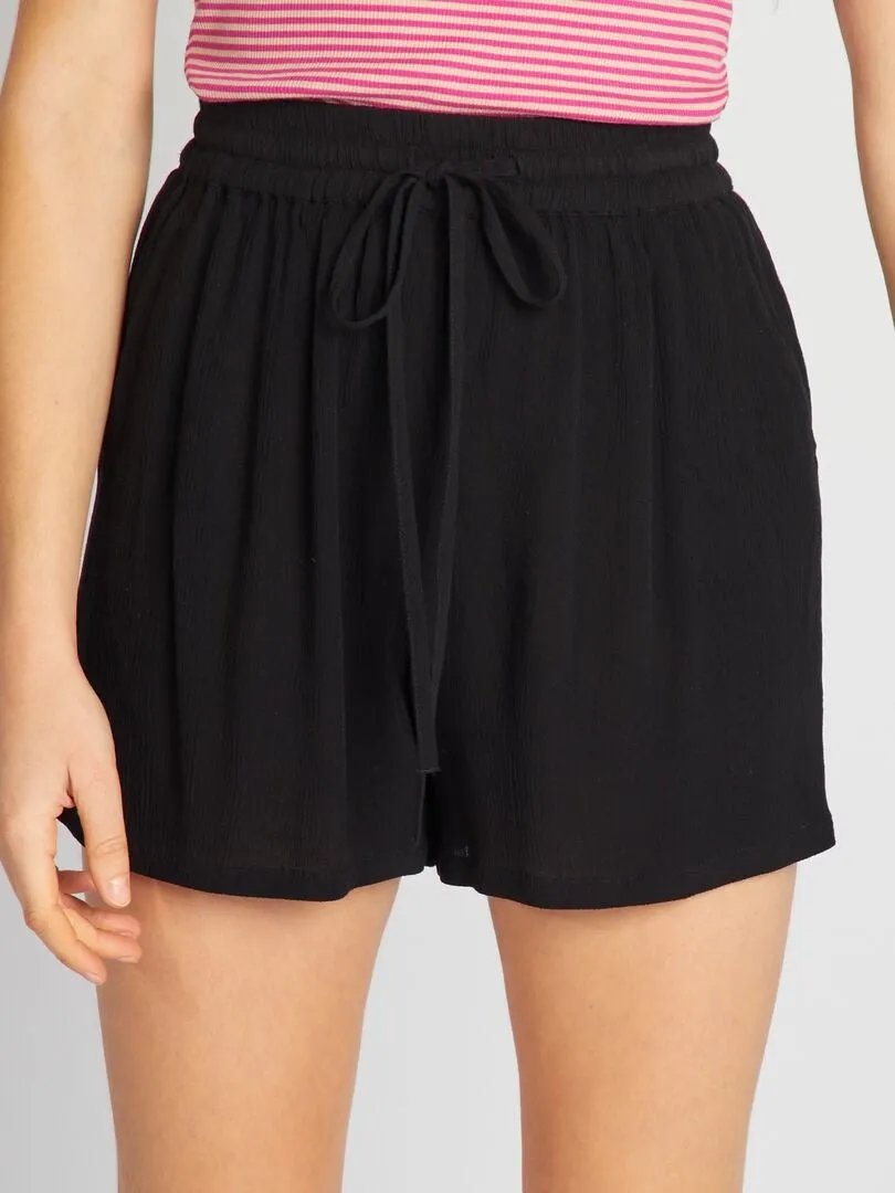 SHORT ELáSTICO DE CREPé  NEGRO