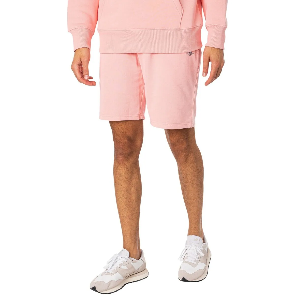 Shorts Deportivos Con Escudo Regular