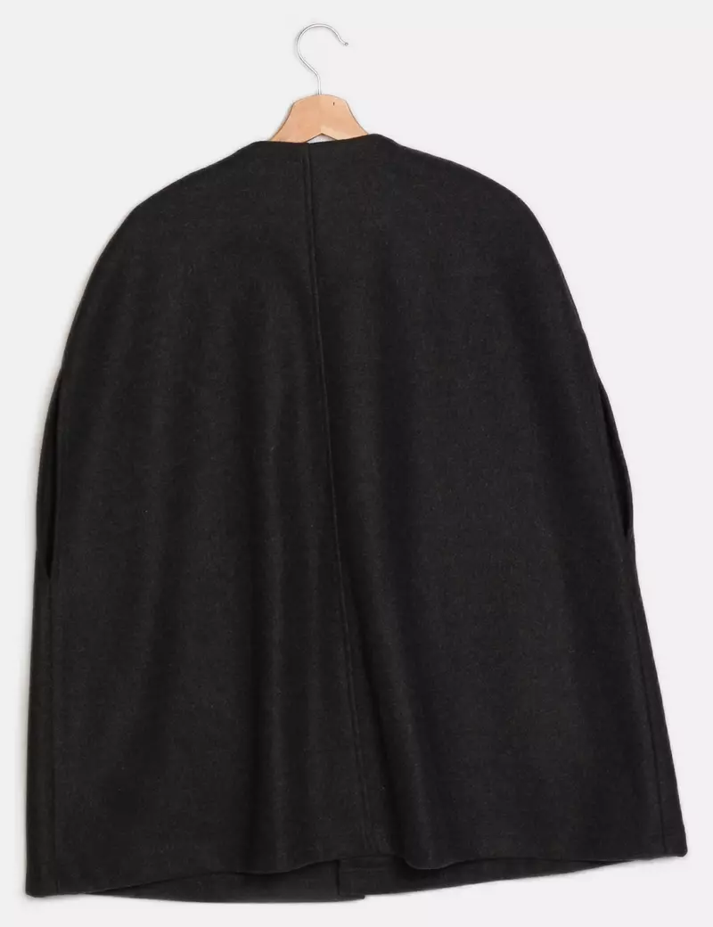 Unit Capa y poncho de paño